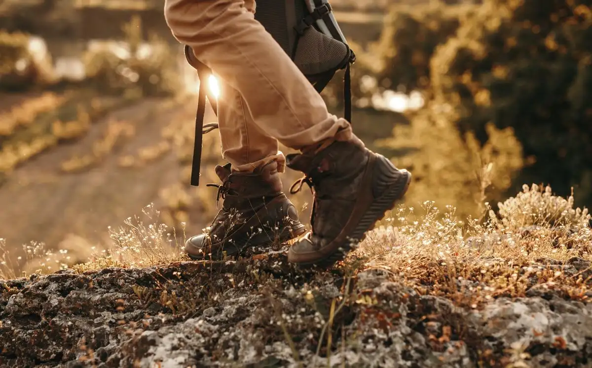 Trekking Fashion Outfits: Boots and Trail Shoes