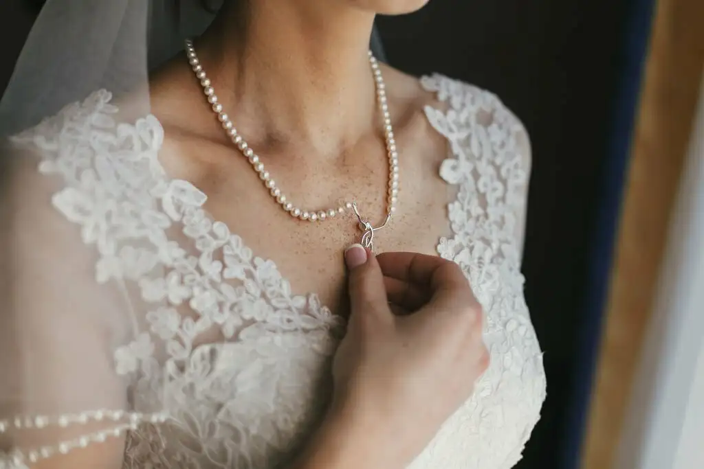 Pearl Wedding Accessories for Bride