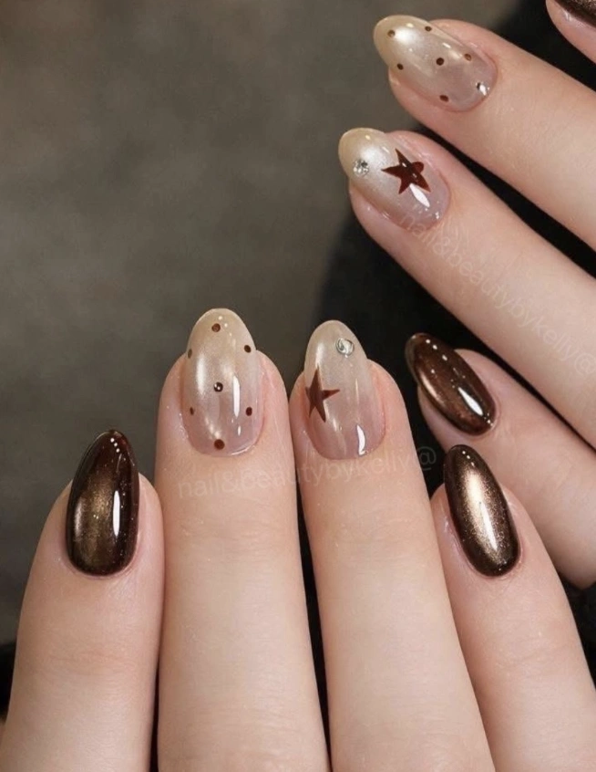 Almond Nails with Brown Cat Eye and Star Details