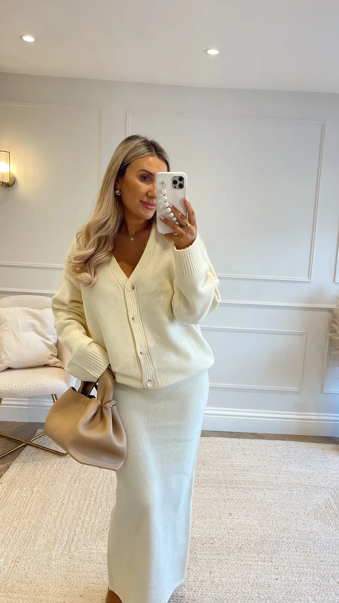 4- Cream Knit Set in One Tone