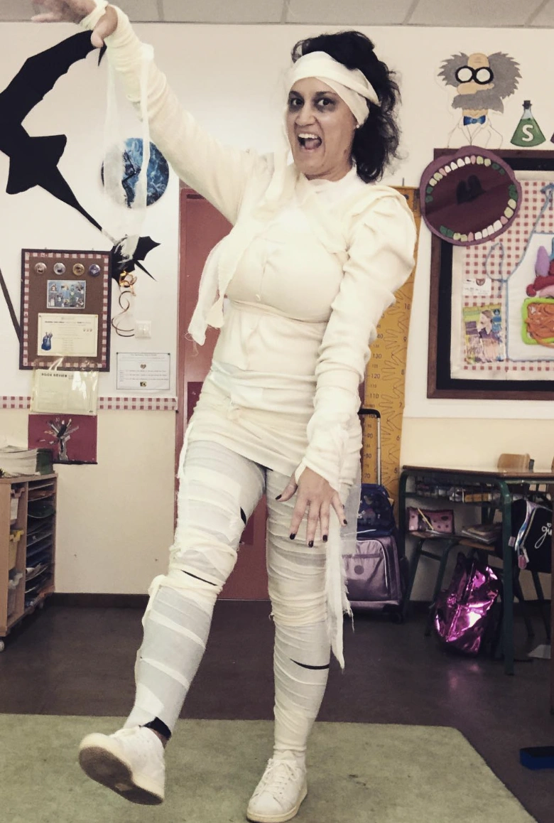 DIY Mummy Costume + Halloween Makeup + White Sneakers
