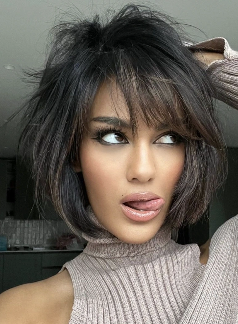 Edgy & Effortless: Textured Medium Bob with Fringe Bangs