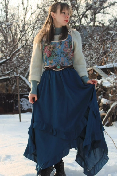 Elegant Blue Medieval Dress Floral Accents