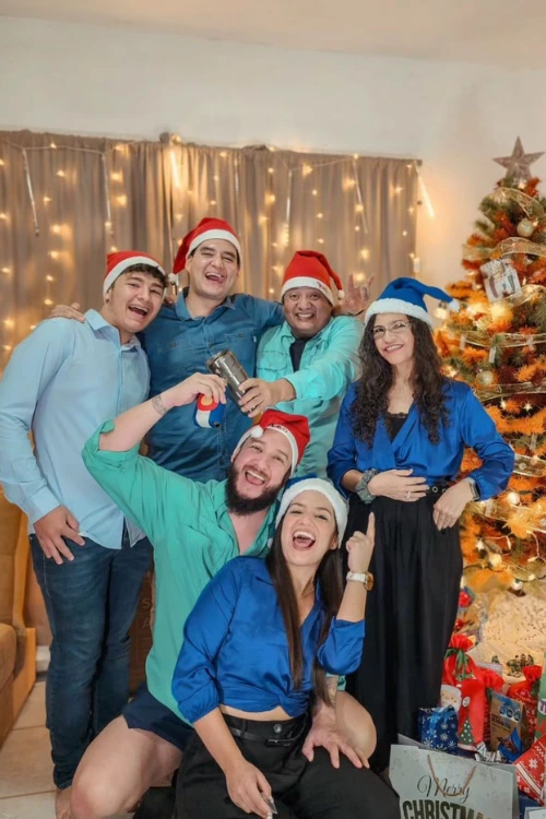 9- Icy Blue and Metallic Christmas