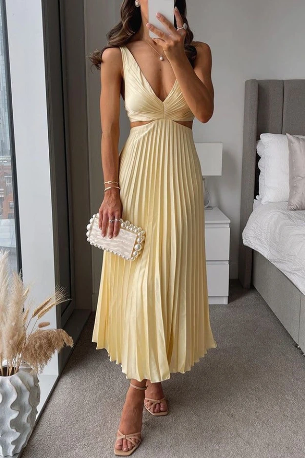 12- Modern Wedding Guest Dress Direction