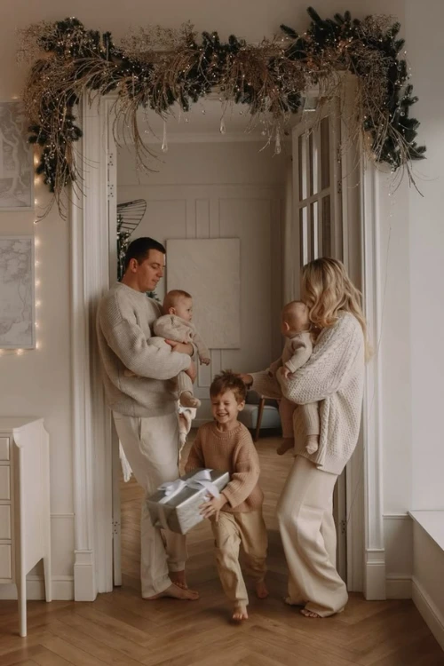 4- One-Color Family Looks