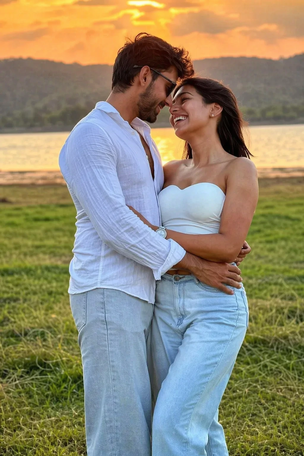 Romantic Sunset: Light Top + Denim