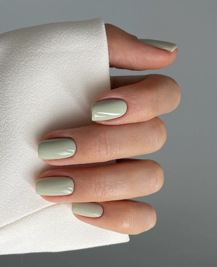 Short Square Nails in Pistachio Cream