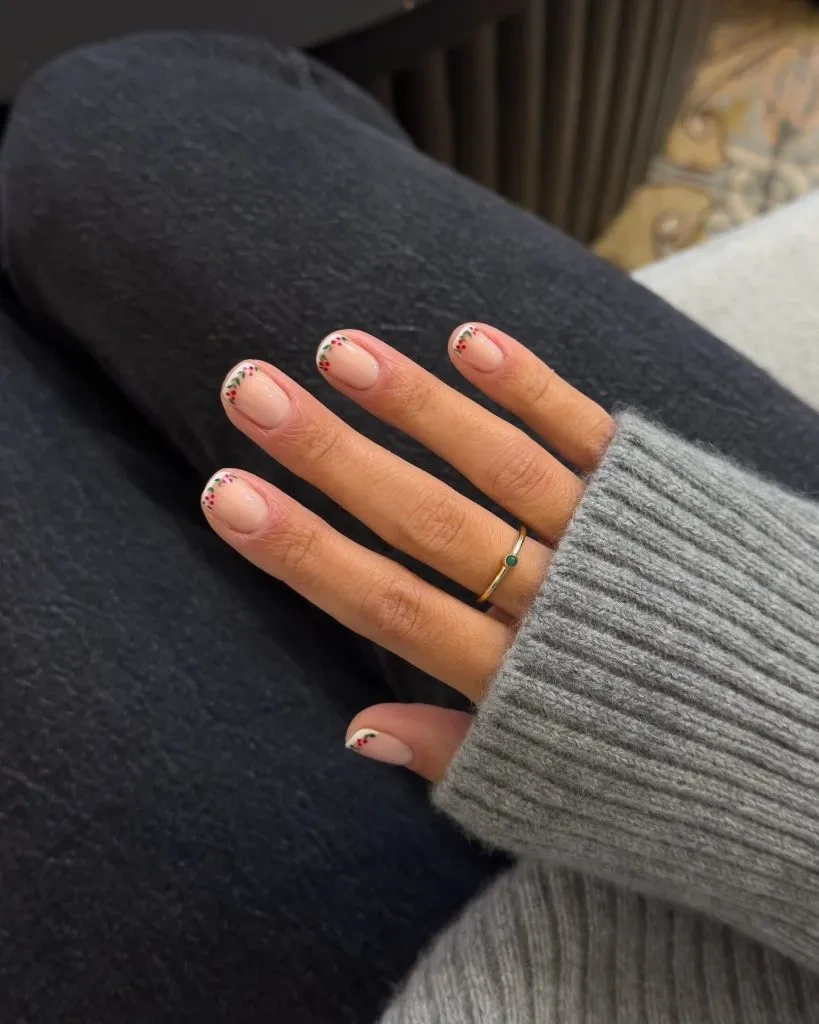 6- Subtle Natural Holiday Nails