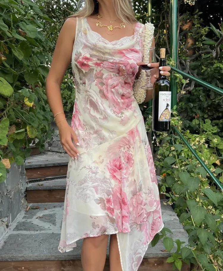 Tuscan Vineyard Chic: Floral Fantasy