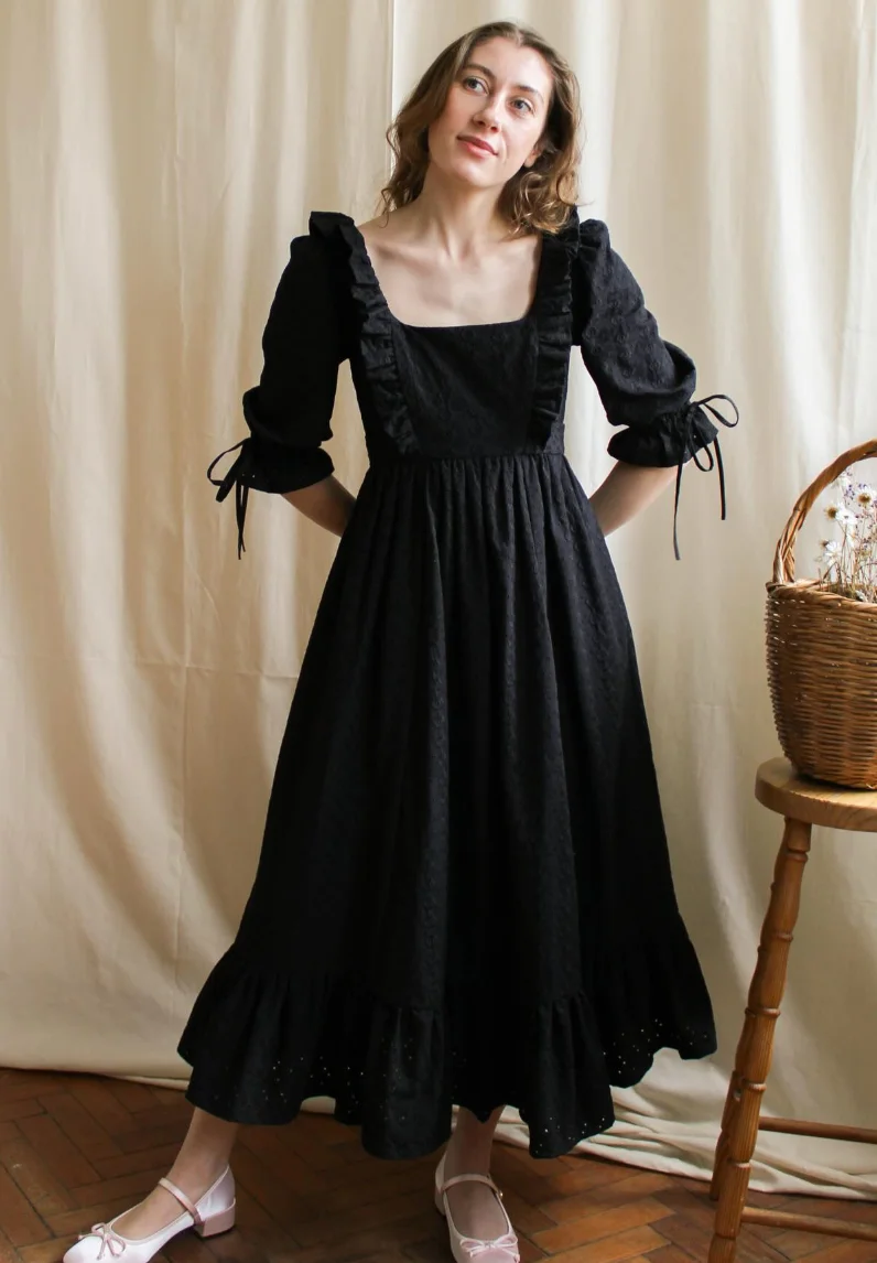Victorian Elegance: Black Ruffled Midi Dress