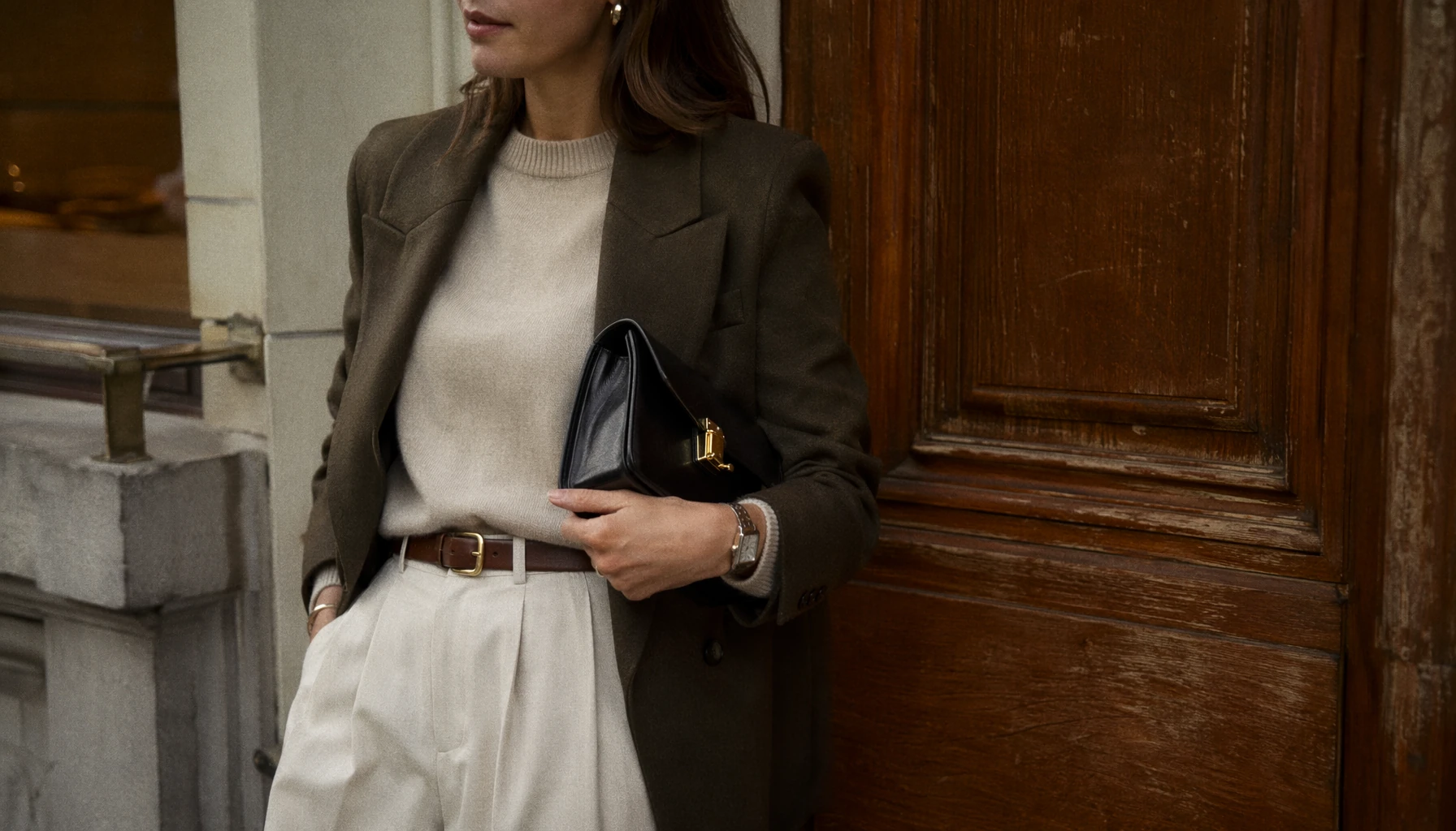 Accessories That Finish Not Shout