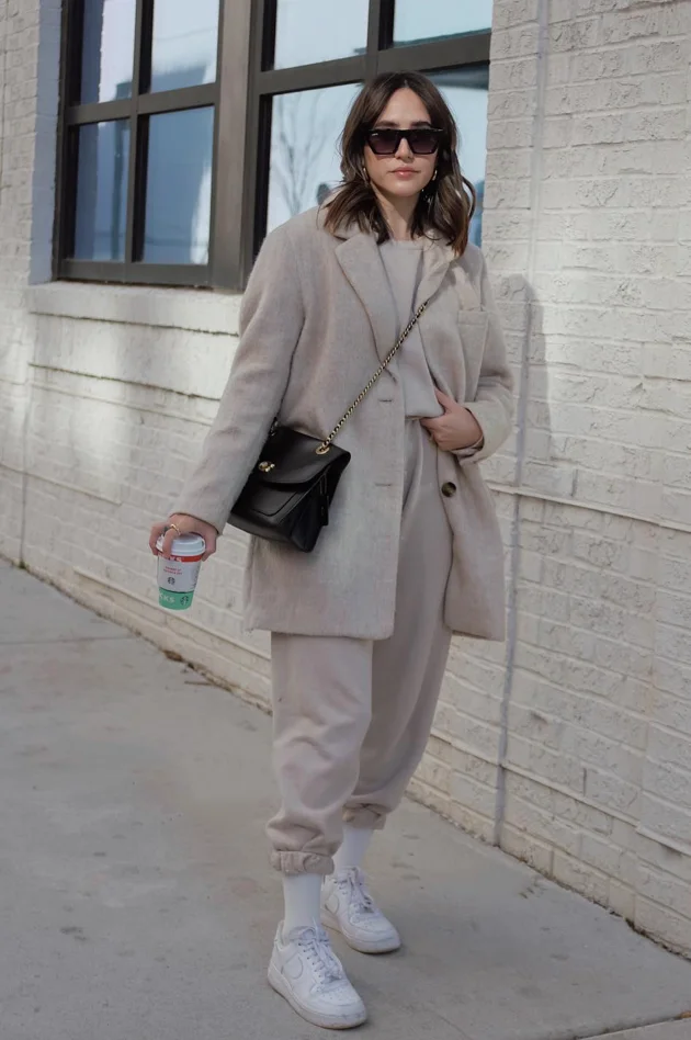 Beige Oversized Blazer + Light Beige Sweatpants + White Sneakers