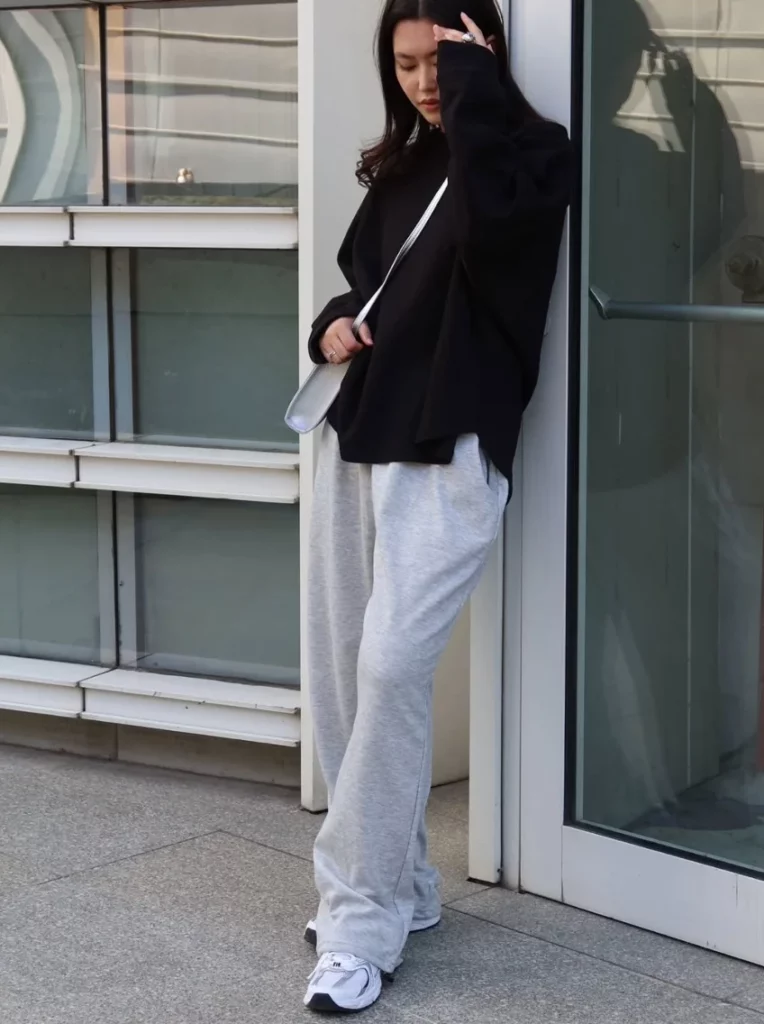 Black Oversized Sweater + Light Gray Sweatpants + White Sneakers