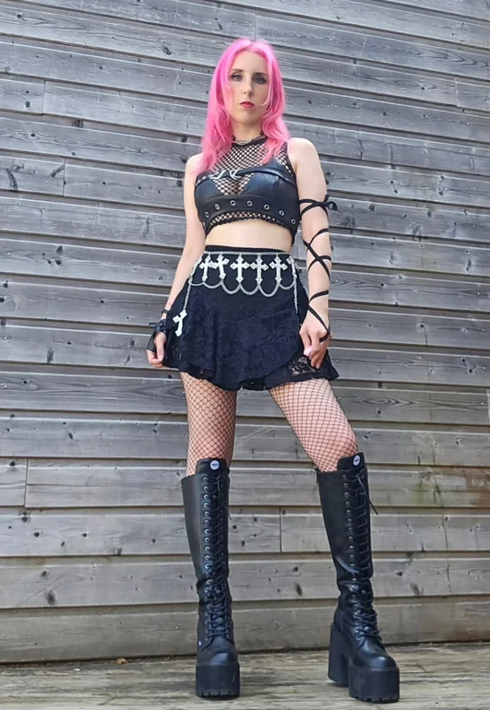 Chainmail-Inspired Combat Chic