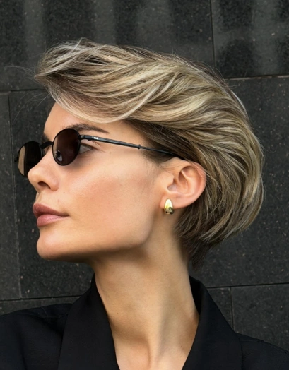 Chic Textured Pixie Cut with Subtle Highlights for Short Hair