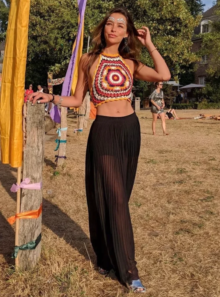 Colorful Crochet: Cropped Top + Pleated Skirt