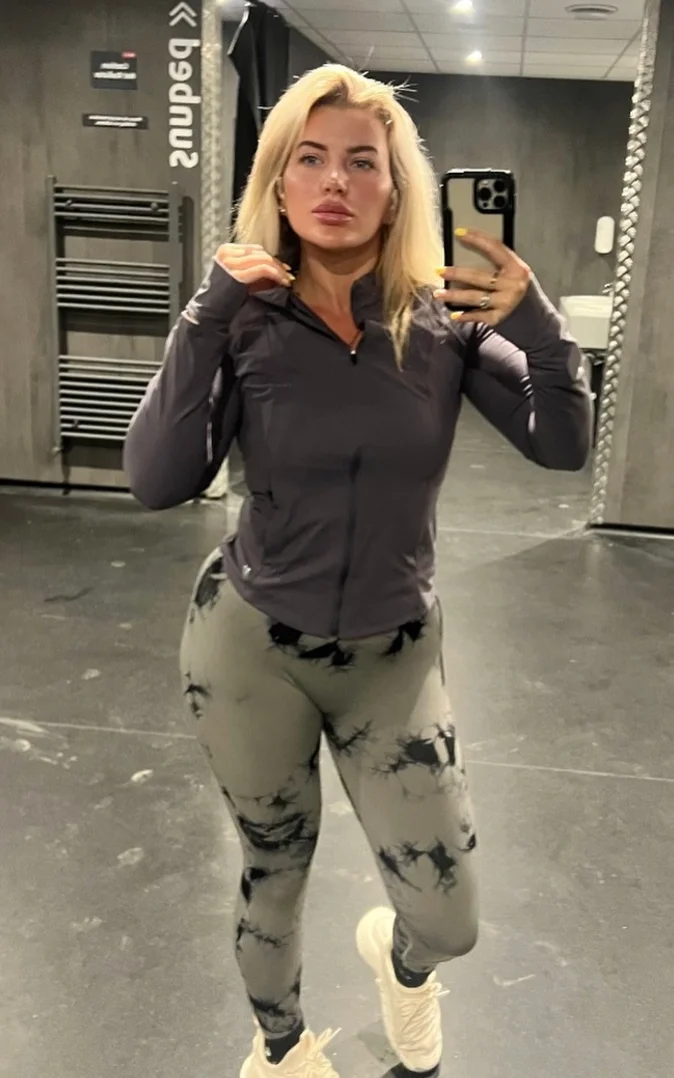 Dark Gray Zip-Up Athletic Jacket + Gray Black Tie-Dye Leggings + White Sneakers