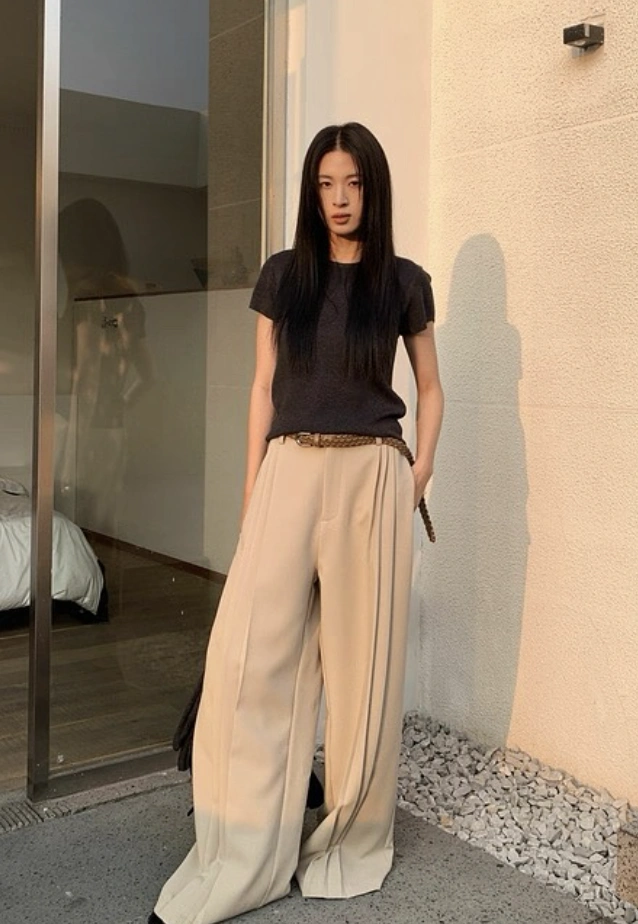 Dark Tee + Pleated Trousers + Woven Belt