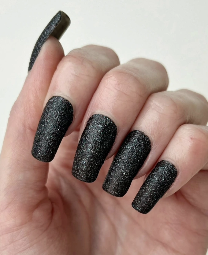 Glitter Texture Black Rectangular Nails