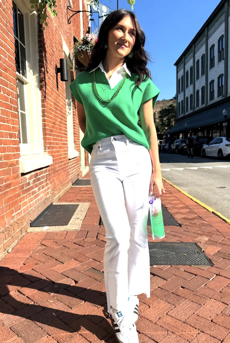 Green Oversized Sweater + White Button-Up Shirt + White Flared Jeans + Green Beaded Necklace + Casual Sneakers