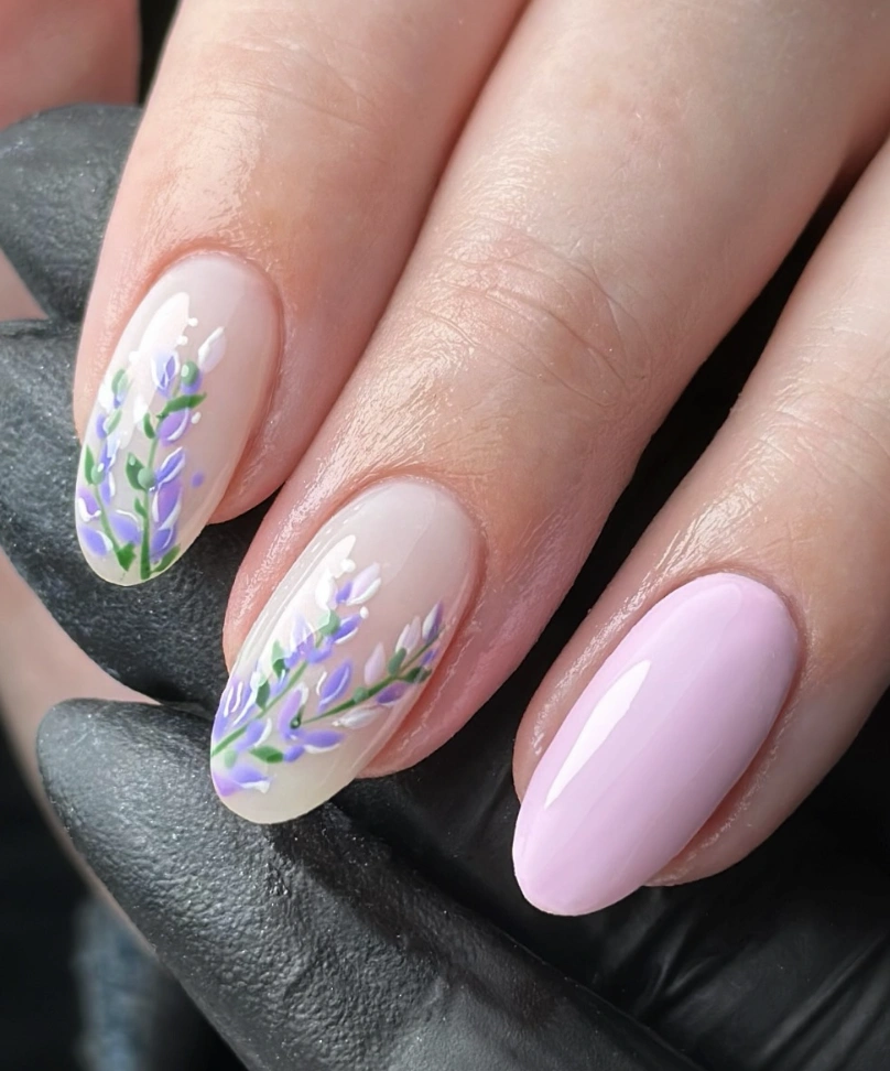 Lavender Floral Design on Nude Base with Solid Lilac Accent Nail