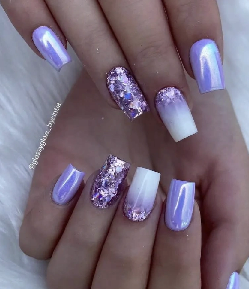 Lilac Chrome and Glitter Accent Nails