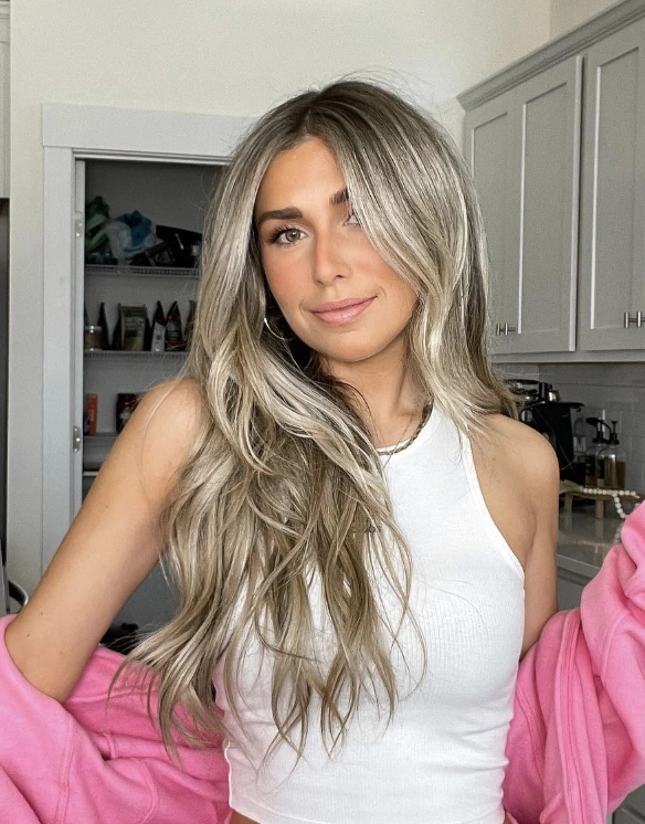 Long Blonde Waves with Face-Framing Layers