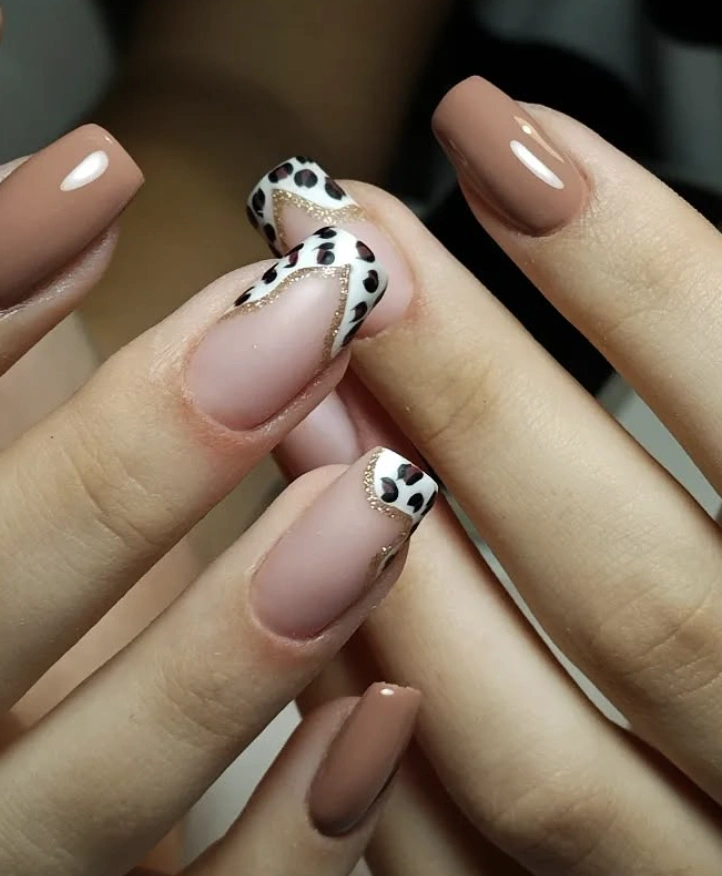 Matte Coffin Simple Autumn Nails with Leopard Print Tips and Gold Foil Accents
