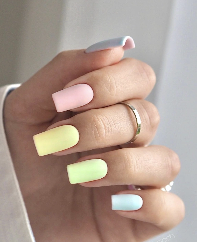 Matte Pastel Rainbow Nails: The ‘It Girl’ Palette