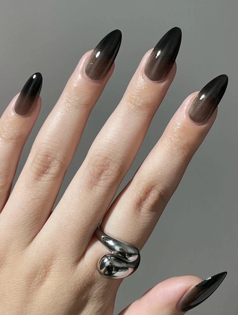 Ombre Almond Nails: Smokey Brown to Black Fade