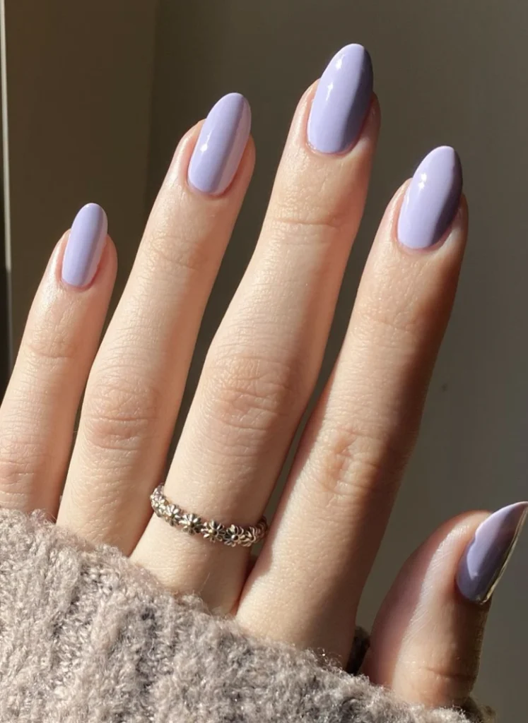Oval Lavender Nails with Chrome Shine and Glossy Finish
