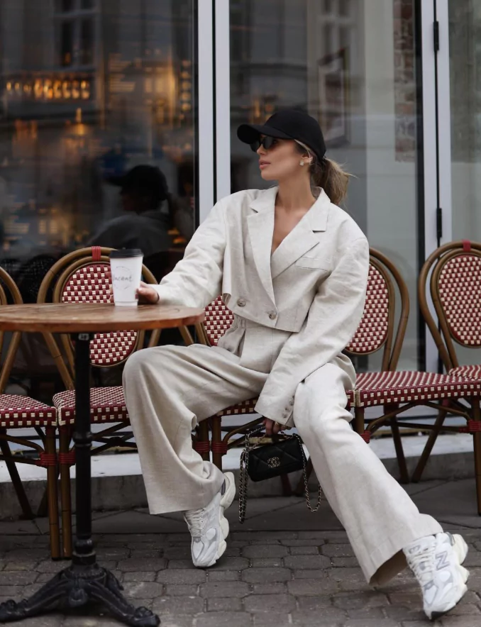 Parisian Café Cool