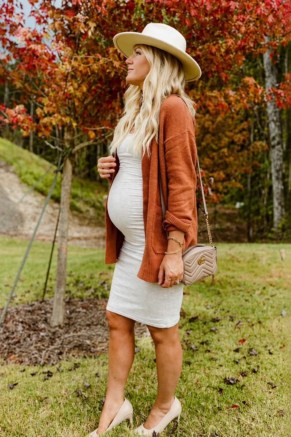Rust Orange Cardigan + Light Gray Ribbed Dress + Beige Heels + Cream Wide-Brim Hat