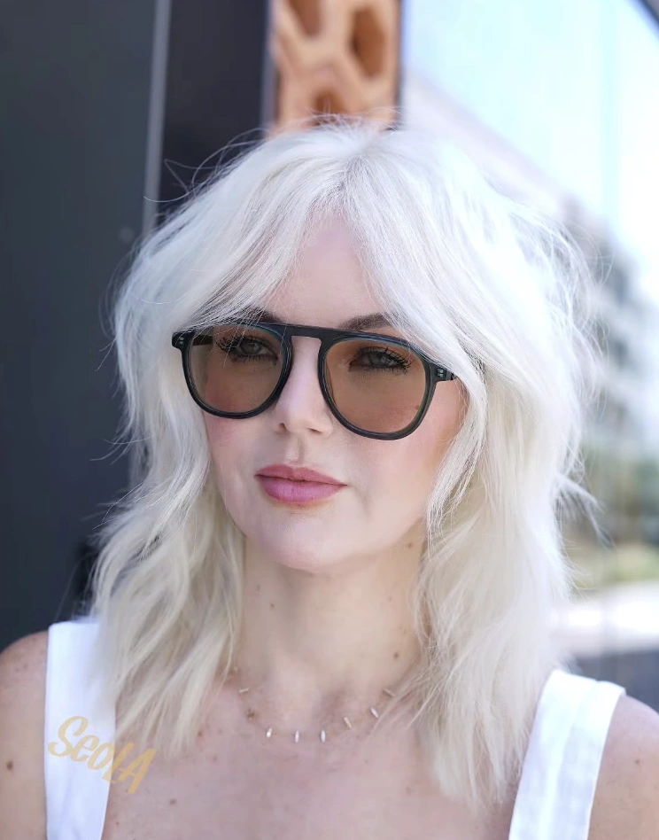 Shaggy Layered Bob with Wispy Bangs – Icy Blonde