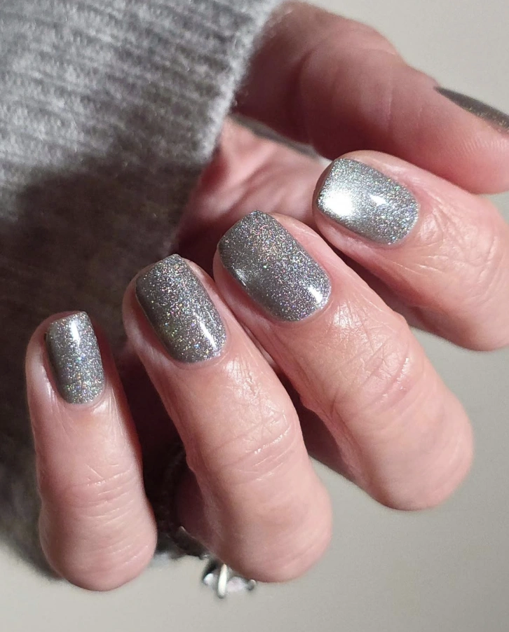 Short Square Nails with Fine Silver Glitter Finish