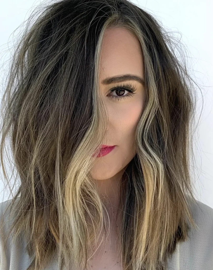 Shoulder-Length Shag with Face-Framing Highlights