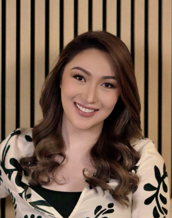 Soft Glam Waves for Medium Length Hair