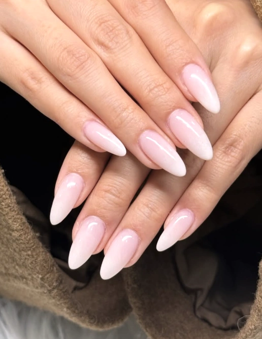 Subtle Ombre Almond Nails: Minimalist Chic